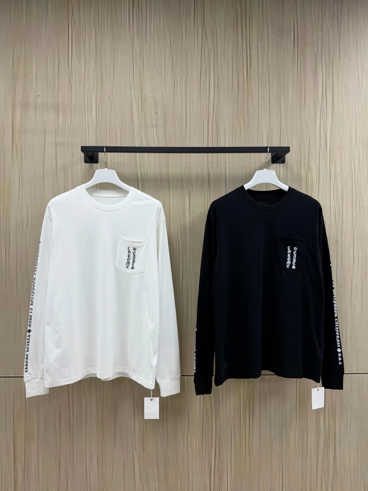 【 In Stock】Chrome Hearts size S M L XL Chrome Hearts Cross long sleeve Series 32 ， 190G， ， ， ， 、 ， 。 ， ， ， Classic ， ， 。 Classic ， ， 、 ， 。 ， ， ， ， ， ， ， Classic 。 ， ， Same Style ， ， ， ， Same Style。
